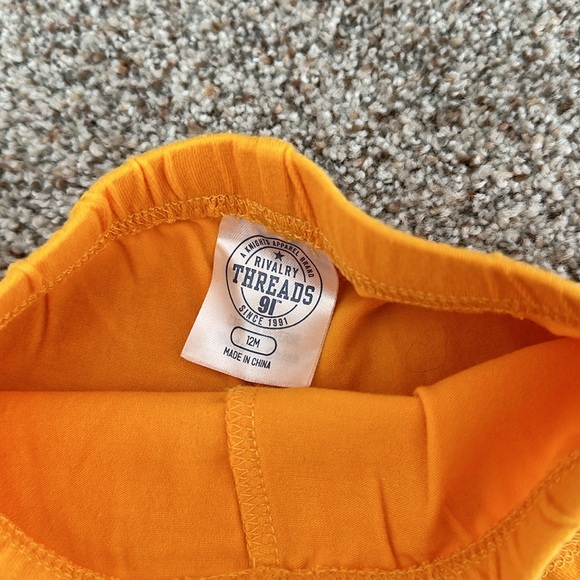 Iowa Hawkeyes Cheerleading Outfit - Picture 5 of 7